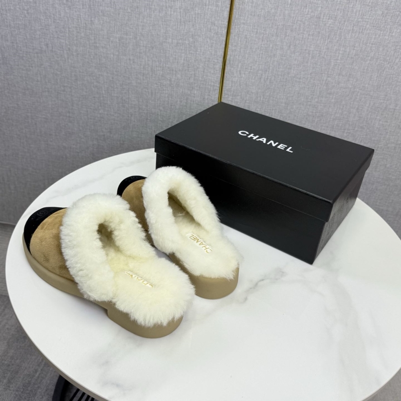 Ch**el slippers